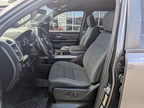 Used 2022 RAM 1500 Big Horn AWD/4WD image 11
