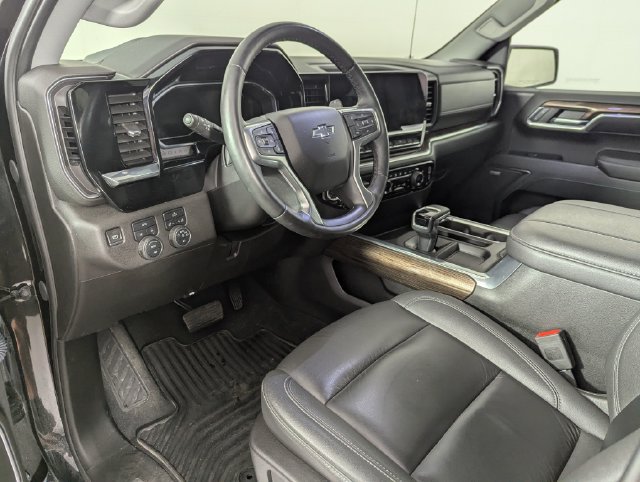 Used 2024 Chevrolet Silverado 1500 RST w/ Convenience Package II AWD/4WD image 13