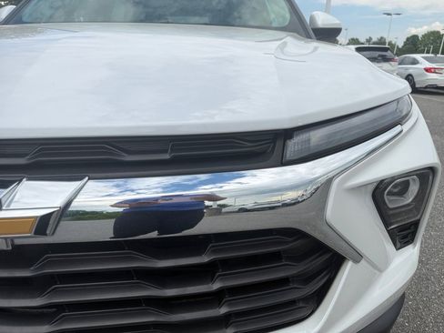 Used 2024 Chevrolet TrailBlazer LT w/ Convenience Package FWD image 30