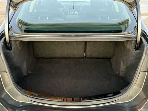 Used 2018 Ford Fusion SE w/ Fusion SE Technology Package image 34