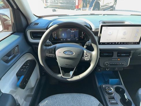 New 2025 Ford Maverick XLT w/ XLT Luxury Package image 9