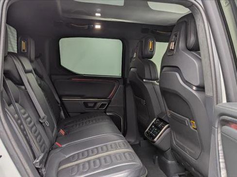 Used 2022 Rivian R1T Launch Edition image 17