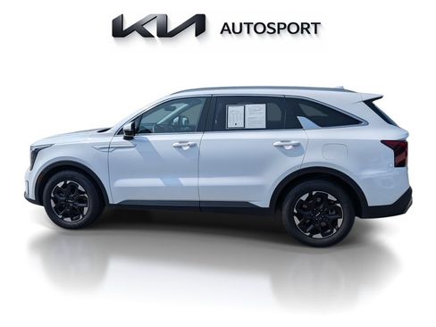 Certified 2024 Kia Sorento S FWD image 13