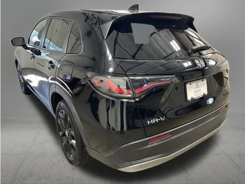 Certified 2025 Honda HR-V Sport image 4