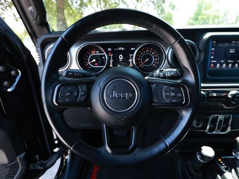 Used 2021 Jeep Wrangler Unlimited Sport AWD/4WD image 11