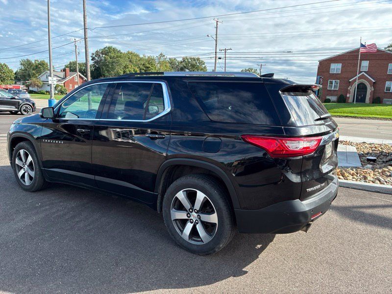 Used 2018 Chevrolet Traverse LT AWD/4WD image 3