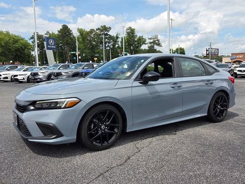 Used 2024 Honda Civic Sport image 3