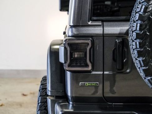 Used 2021 Jeep Wrangler Unlimited Rubicon image 35