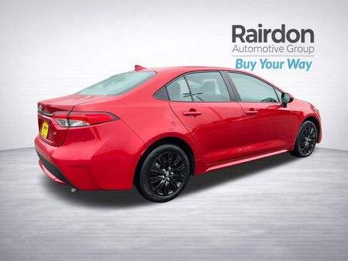 Used 2021 Toyota Corolla LE image 8