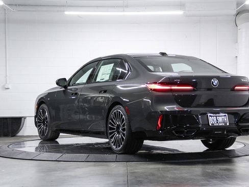 New 2026 BMW 760i xDrive w/ Executive Package AWD/4WD image 4