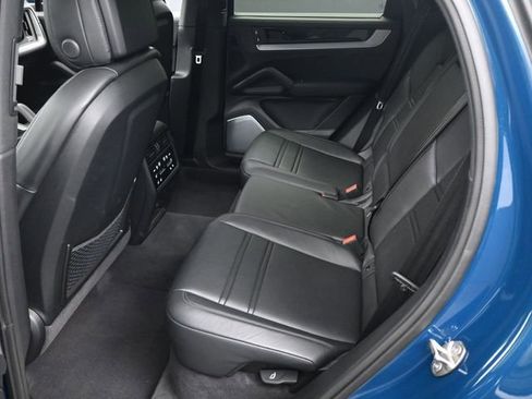 New 2025 Porsche Cayenne S image 7