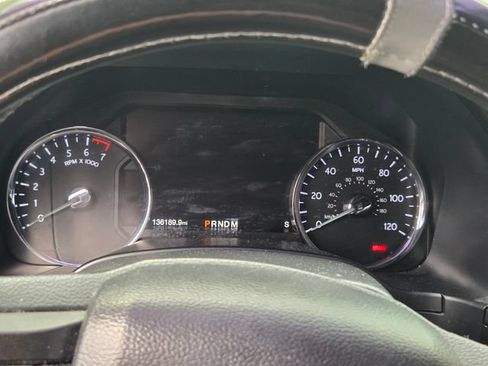 Used 2019 Ford Expedition Max Limited RWD image 12