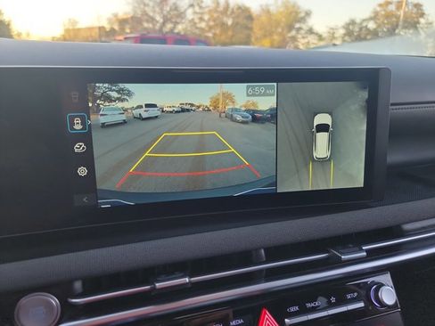 Used 2025 Hyundai Tucson Limited image 22