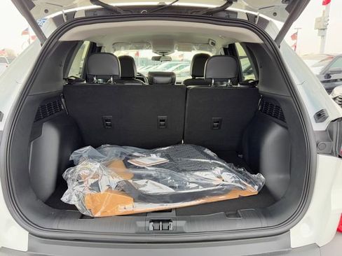 New 2026 Ford Escape SE image 3