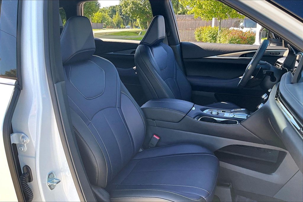 Certified 2027 INFINITI QX60 Sport w/ Dark Cargo Package AWD/4WD image 28