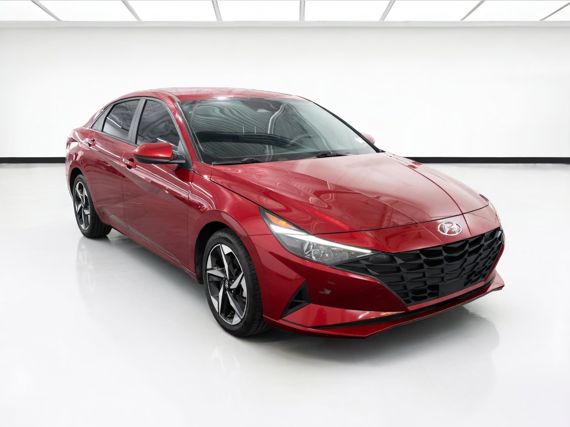 Used 2023 Hyundai Elantra SEL w/ Convenience Package FWD image 3
