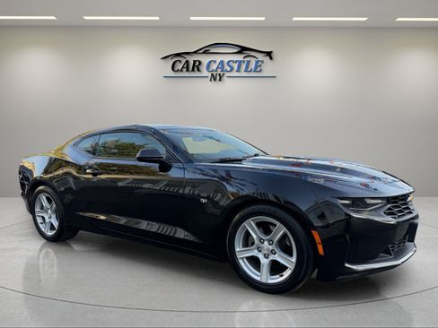 Used 2023 Chevrolet Camaro LT image 5