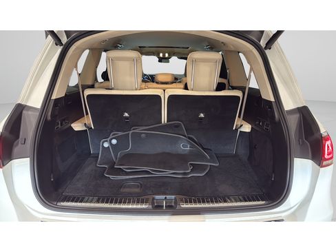 Used 2022 Mercedes-Benz GLS 450 4MATIC image 9
