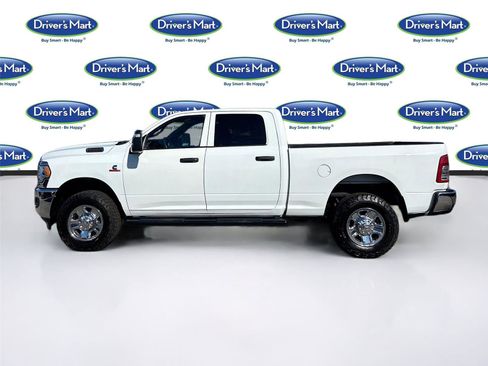 Used 2024 RAM 2500 Tradesman w/ Chrome Appearance Group image 4