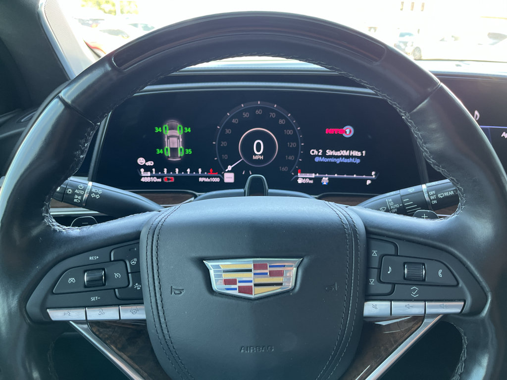 Used 2021 Cadillac Escalade Sport Platinum w/ LPO, ONYX Package AWD/4WD image 16