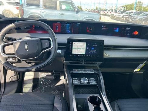 New 2025 Lincoln Nautilus Reserve w/ Jet Appearance Package image 25