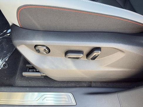 New 2026 Volkswagen Atlas Peak Edition image 11