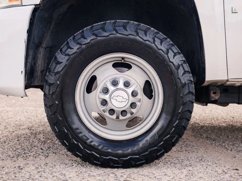 Used 2008 Chevrolet Silverado 3500 LT image 9