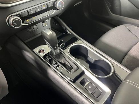 Used 2024 Nissan Altima 2.5 SV AWD/4WD image 30