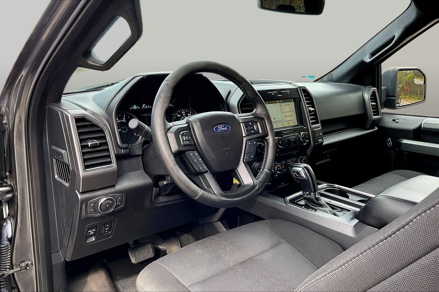 Used 2018 Ford F150 XLT w/ Equipment Group 302A Luxury AWD/4WD image 18