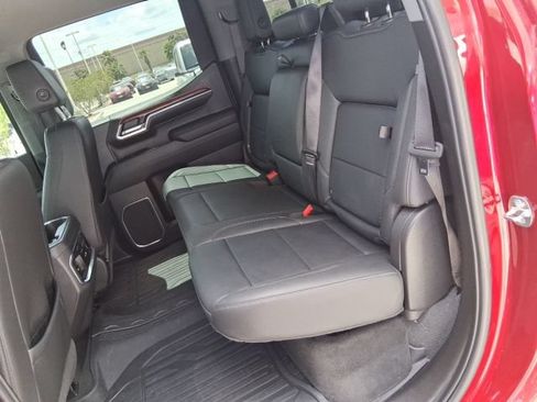 Used 2024 GMC Sierra 1500 SLT AWD/4WD image 16