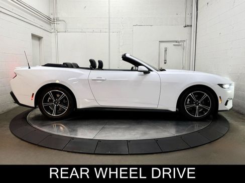 Used 2024 Ford Mustang Premium RWD image 9