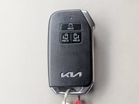 Certified 2024 Kia Carnival LX FWD image 35