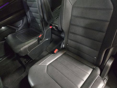 Used 2024 Volkswagen Atlas SEL AWD/4WD image 50