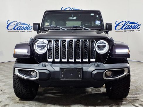 Used 2021 Jeep Wrangler Unlimited Sahara w/ Cold Weather Group AWD/4WD image 3