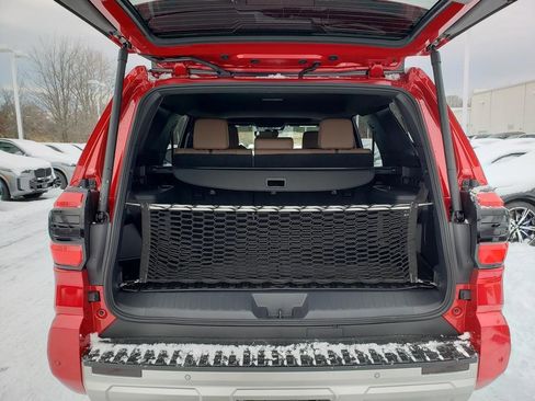 Used 2025 Toyota 4Runner Limited image 15