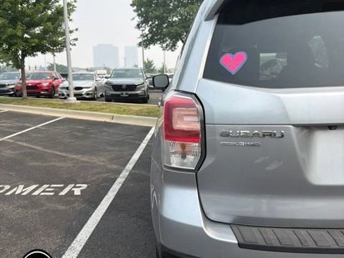 Used 2017 Subaru Forester 2.5i Limited w/ Popular Package #2 AWD/4WD image 6
