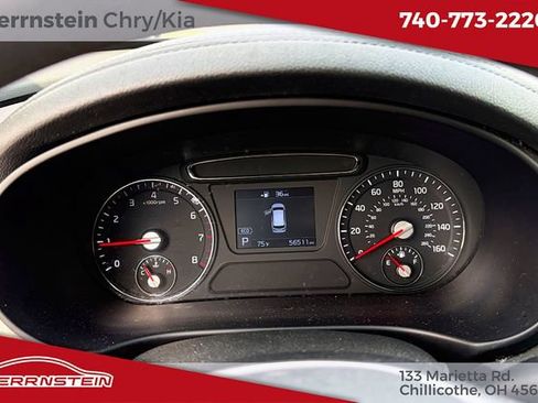Used 2020 Kia Sorento LX FWD image 11