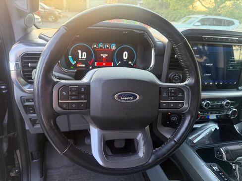 Used 2021 Ford F150 Lariat w/ Equipment Group 502A High AWD/4WD image 5