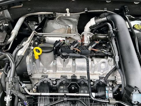 Used 2021 Volkswagen Jetta SE image 30