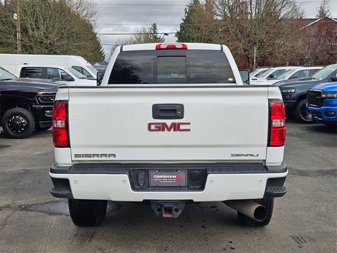 Used 2019 GMC Sierra 3500 Denali w/ Duramax Plus Package image 6