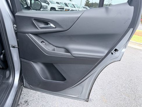 Used 2026 Chevrolet Equinox LT w/ Convenience Package II FWD image 31