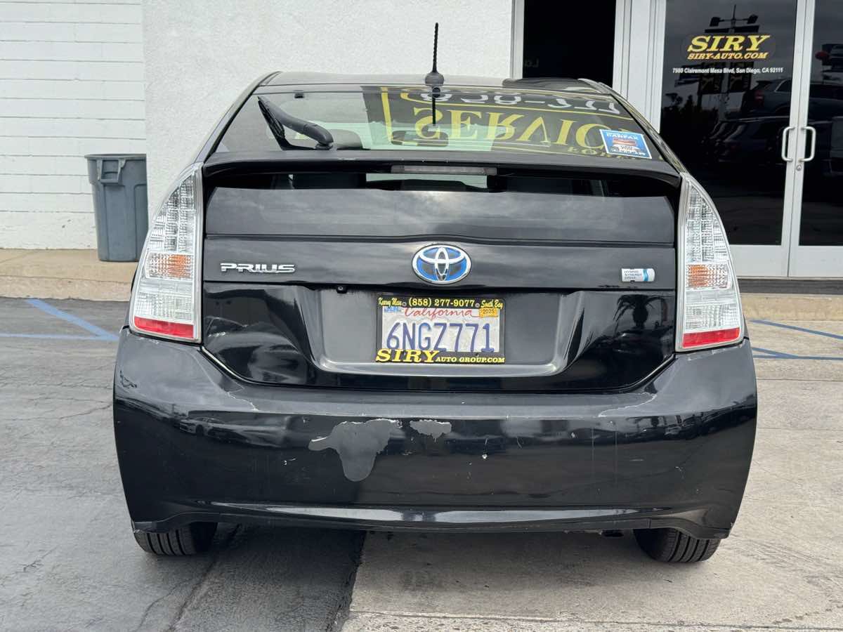 Used 2010 Toyota Prius Three w/ Navigation Pkg FWD image 9