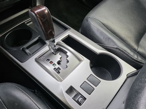 Used 2014 Toyota 4Runner Limited image 16