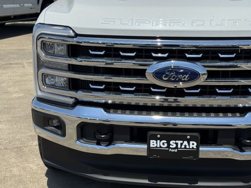 New 2026 Ford F250 Lariat w/ Chrome Package AWD/4WD image 6