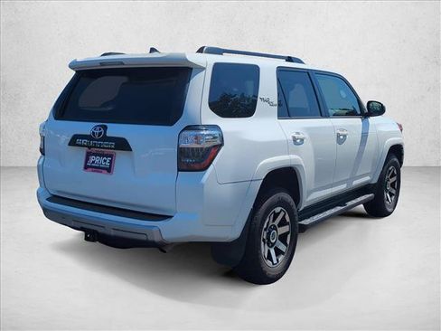 Certified 2022 Toyota 4Runner TRD Off-Road AWD/4WD image 5