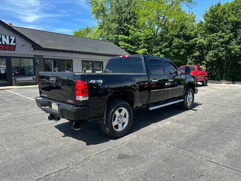 Used 2013 GMC Sierra 2500 Denali AWD/4WD image 3