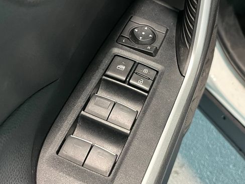 Used 2022 Toyota RAV4 XLE w/ Convenience Package AWD/4WD image 32