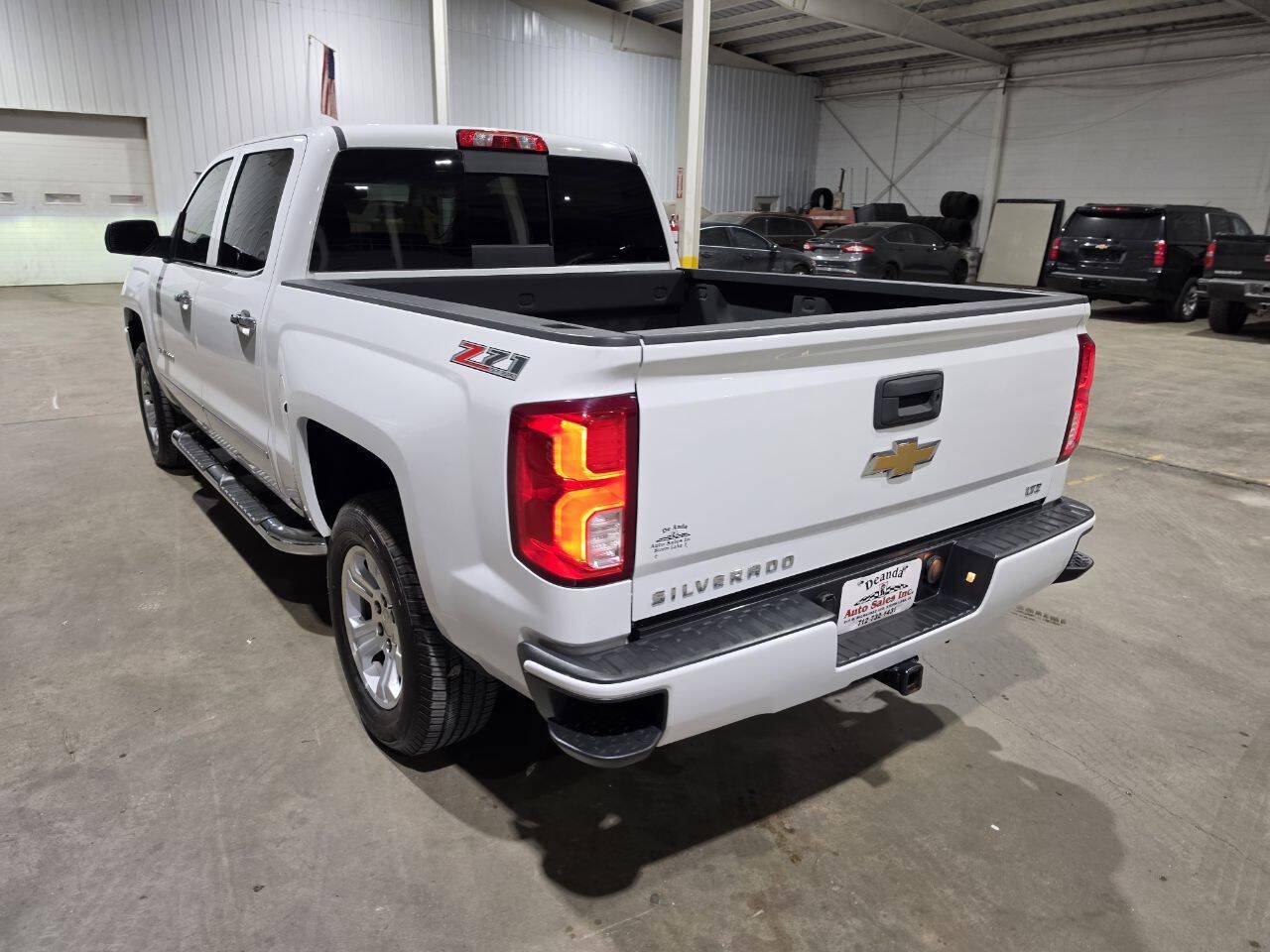 Used 2017 Chevrolet Silverado 1500 LTZ Z71 AWD/4WD image 11