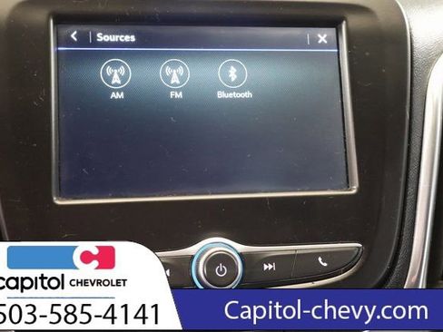Used 2019 Chevrolet Equinox LS image 21