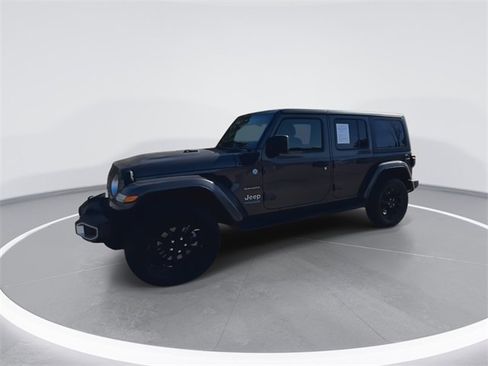 Used 2021 Jeep Wrangler Unlimited Sahara image 6
